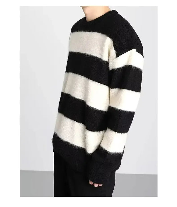 Casual Round Neck Striped Knitted Sweater New Style Loose Fit American Style Top Trendy Men's Trendy Sweater Winter