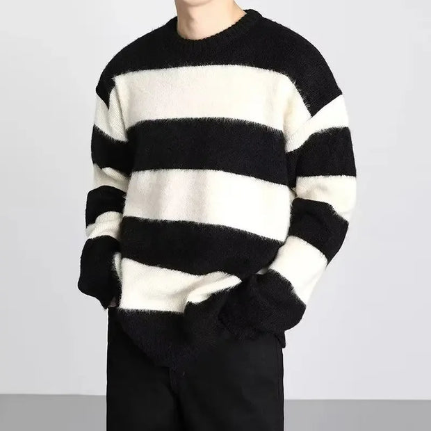 Casual Round Neck Striped Knitted Sweater New Style Loose Fit American Style Top Trendy Men's Trendy Sweater Winter