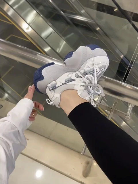 New Luxury Women's Sneakers Thick soled Tall Fashion Casual Shoes Anti slip and Durable Running Shoes Zapatos Para Hombres
