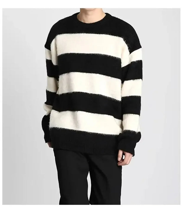 Casual Round Neck Striped Knitted Sweater New Style Loose Fit American Style Top Trendy Men's Trendy Sweater Winter