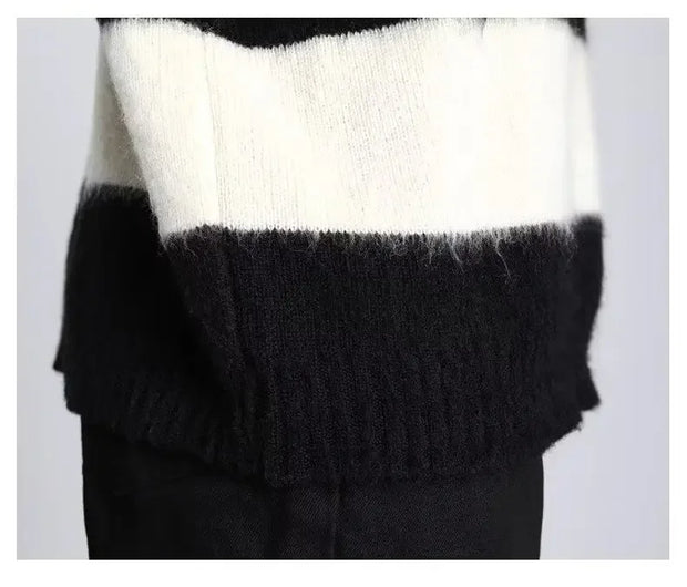Casual Round Neck Striped Knitted Sweater New Style Loose Fit American Style Top Trendy Men's Trendy Sweater Winter
