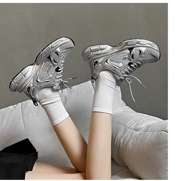 2024 New Breathable Vulcanized Shoes Women Casual Platform Sneakers Summer Thick Bottom Low Top Large jogging shoes
