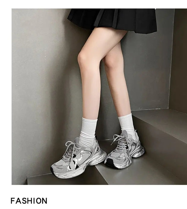 2024 New Breathable Vulcanized Shoes Women Casual Platform Sneakers Summer Thick Bottom Low Top Large jogging shoes