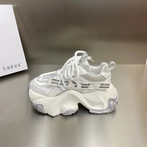 New Luxury Women's Sneakers Thick soled Tall Fashion Casual Shoes Anti slip and Durable Running Shoes Zapatos Para Hombres