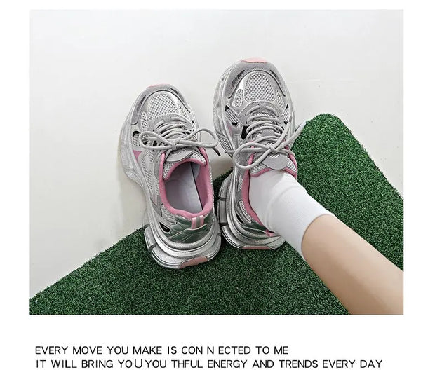 2024 New Breathable Vulcanized Shoes Women Casual Platform Sneakers Summer Thick Bottom Low Top Large jogging shoes