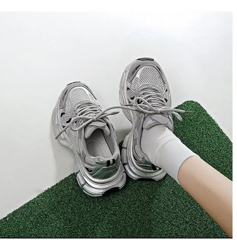 2024 New Breathable Vulcanized Shoes Women Casual Platform Sneakers Summer Thick Bottom Low Top Large jogging shoes