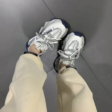 New Luxury Women's Sneakers Thick soled Tall Fashion Casual Shoes Anti slip and Durable Running Shoes Zapatos Para Hombres