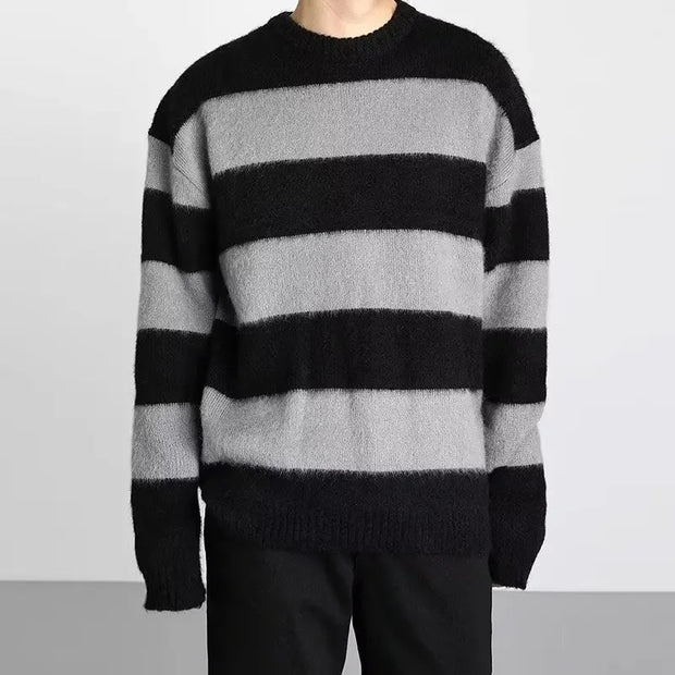 Casual Round Neck Striped Knitted Sweater New Style Loose Fit American Style Top Trendy Men's Trendy Sweater Winter