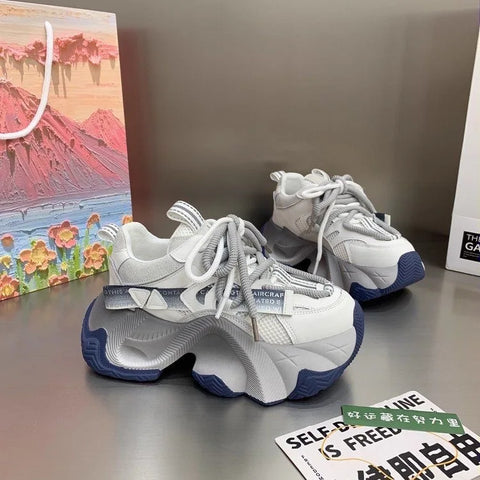 New Luxury Women's Sneakers Thick soled Tall Fashion Casual Shoes Anti slip and Durable Running Shoes Zapatos Para Hombres